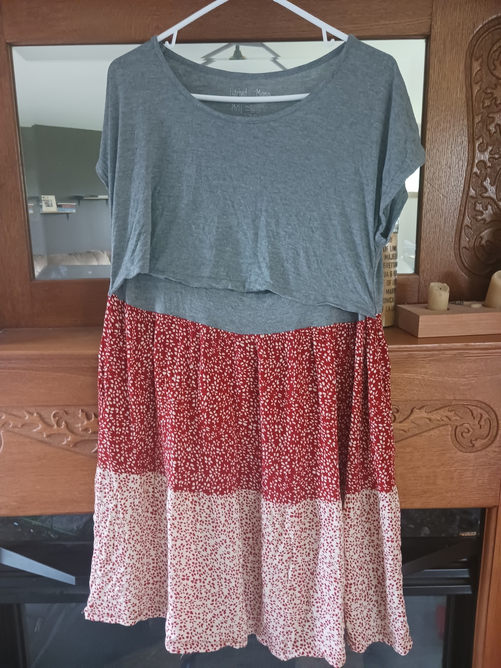 Latched Mama Gray Top with Red & Cream Tiered Midi Dress Sz M/L
